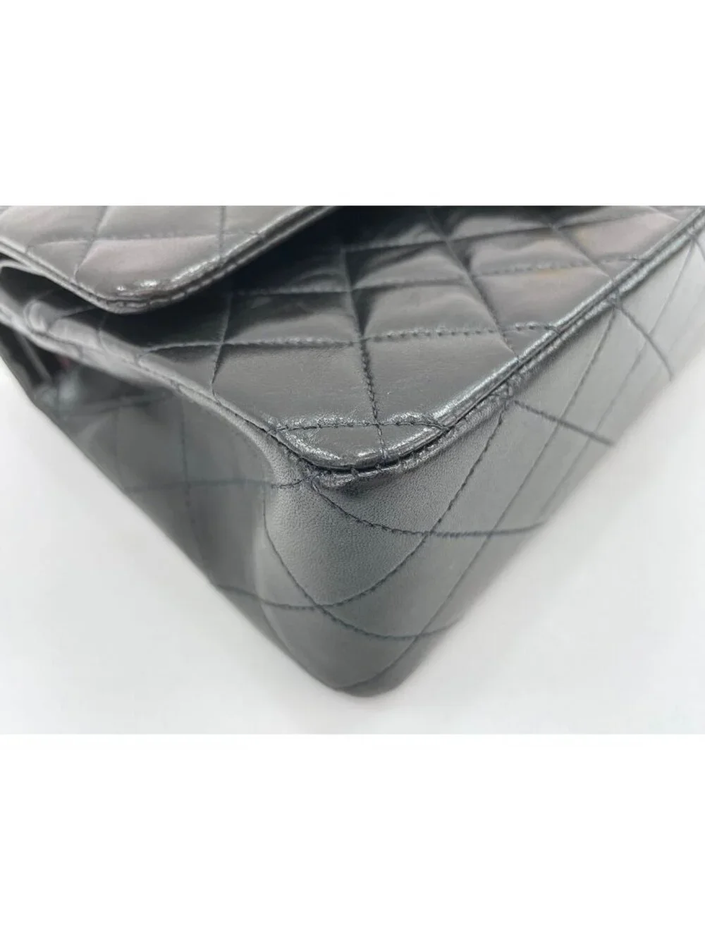 Chanel Shoulder Bag Quilted 25